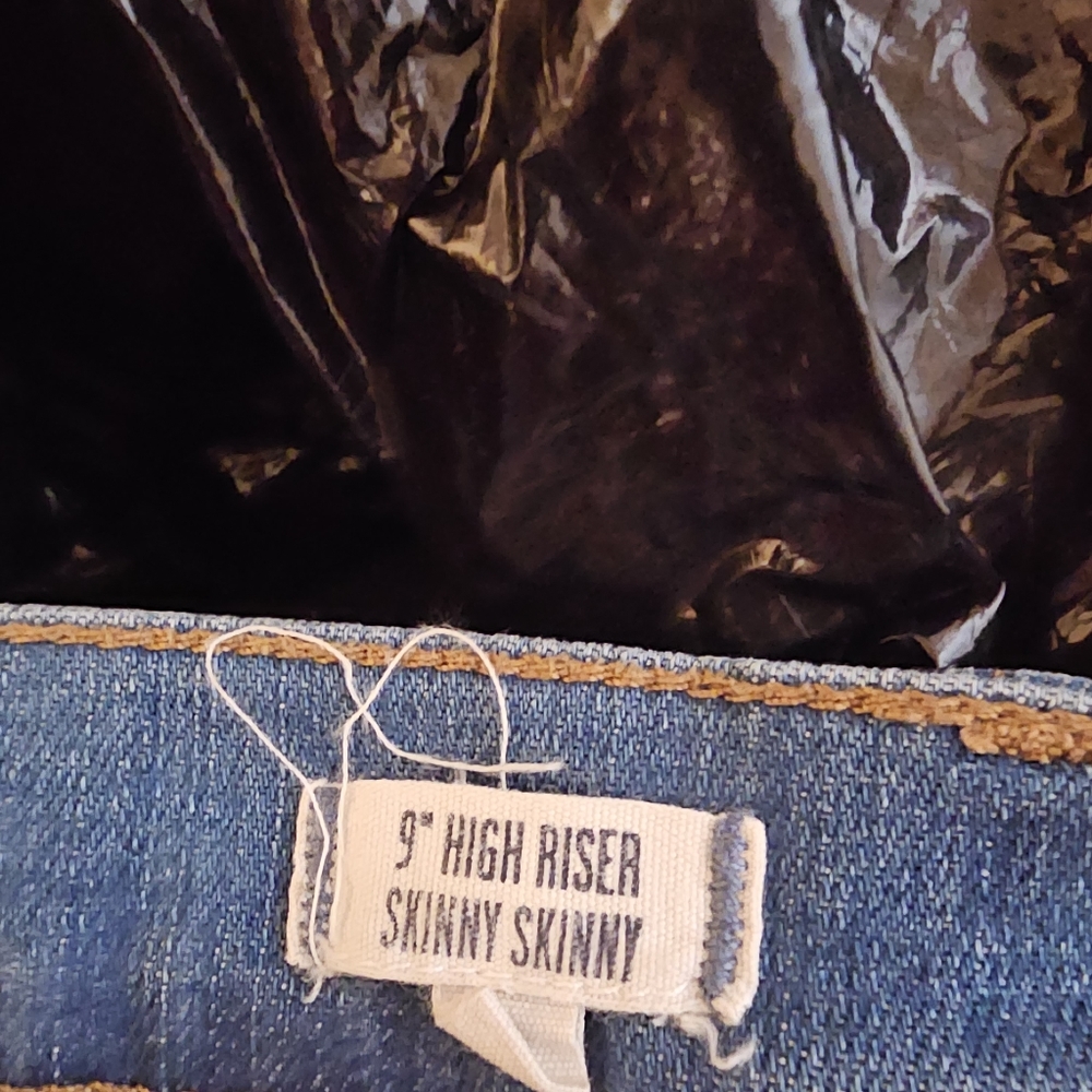 Maxwell Jeans - Picture 4 of 4